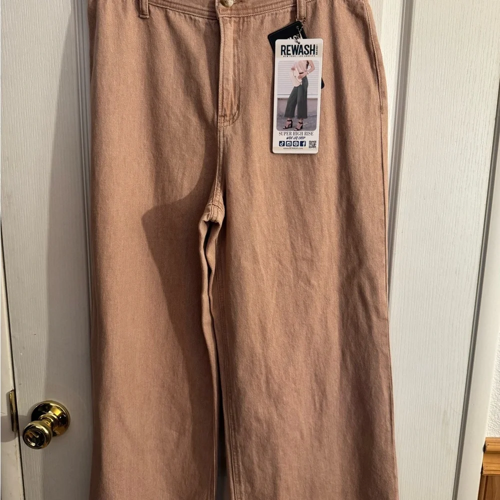 Rewash Wide-Leg High-Rise Pants in Light blush peach - Picture 1 of 5